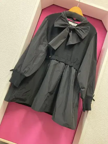 슈퍼 뷰티 소매가 봉긋한 타프타 절개 튜닉