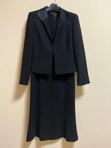 블랙 포멀 원피스 수트