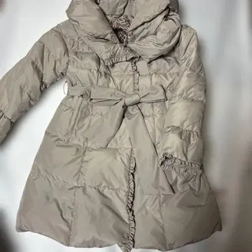 미사용 앤드러브 마드모아젤 로얄 다운 코트