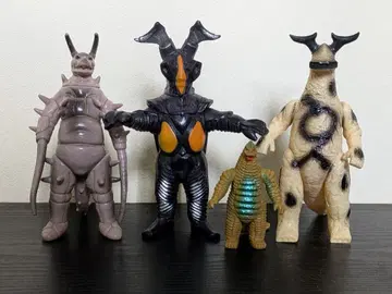 울트라 괴수 소프트 비닐 4체 세트