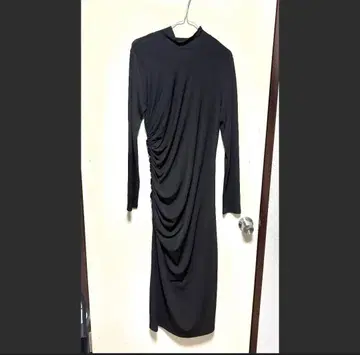 H&M 타이트 롱 원피스 블랙 하이넥 슬릿 드레스