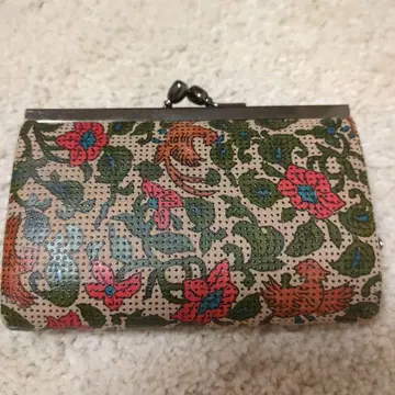 인덴야 꽃무늬 지갑 새상품급