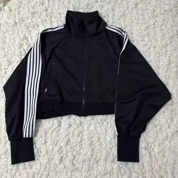 JEANASiS 크롭 저지 블랙