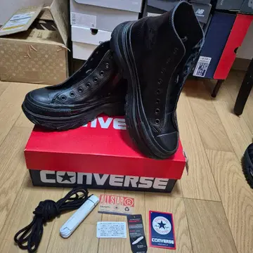 컨버스 초통굽 트랙 웨이브 블랙 스니커즈