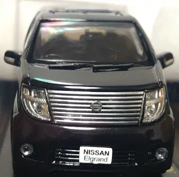 닛산 명차 컬렉션 1/43 엘 그랜드 2004