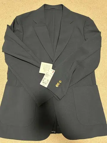 미사용 남성용 유니클로 감동 블레이저 L 사이즈 네이비