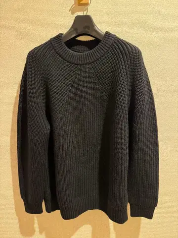 BATONER Men SIGNATURE CREW NECK