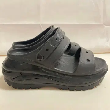 CROCS 메가 크러쉬 통굽 샌들