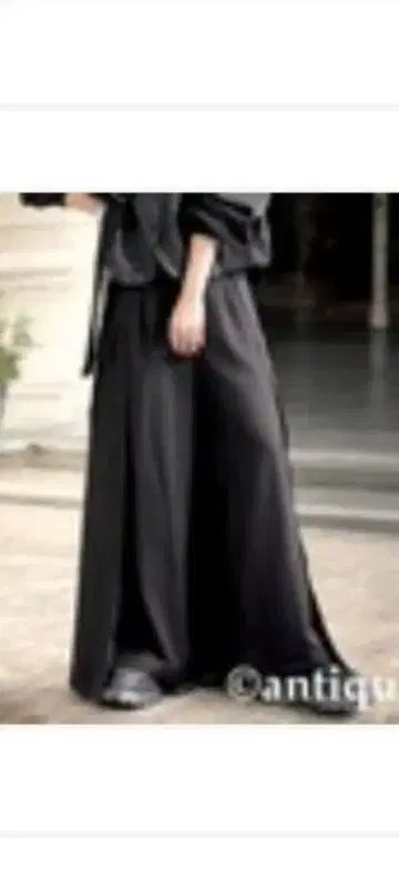 새상품 antiqua 블랙 와이드 팬츠