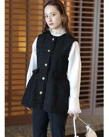 arpage story 트위드 페플럼 베스트 사이즈 2