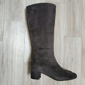 다크 그레이 스웨이드 느낌 롱 부츠 23.5cm