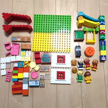 호빵맨 블록 라보 [ 커다란 빵 공장과 멋진 집 블록 버킷 ] 외