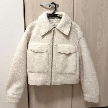 ZARA 부클레 포켓 자켓