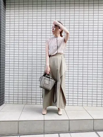 클라네 CLANE / 컬러 라인 시어 슬리브리스 상의