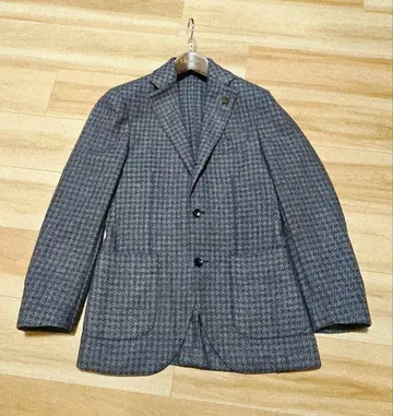 LARDINI 하운드 투스 패턴 테일러드 자켓