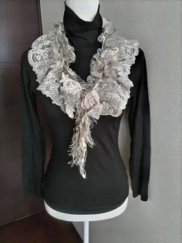 엘레강트한 그레이 레이스 스톨