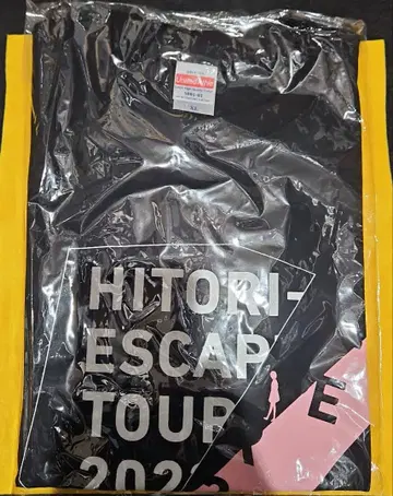 히토리 에 T셔츠