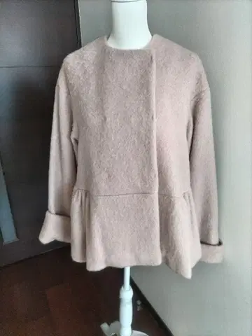 PICCIN 페플럼 자켓 핑크 베이지