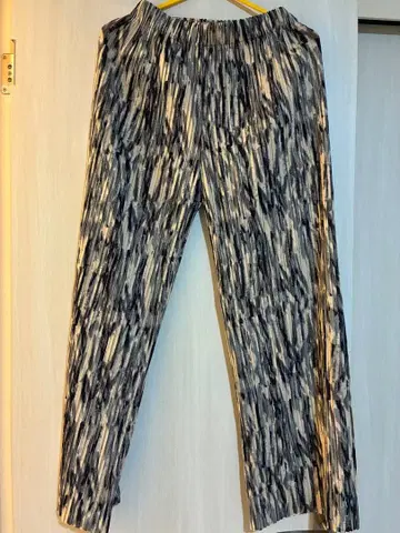 reca 망설임 없이 입는! 어른의 세미 와이드 플리츠 팬츠