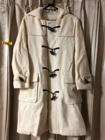 아쿠아 스큐텀 아이보리 더플 코트 9호 일본제