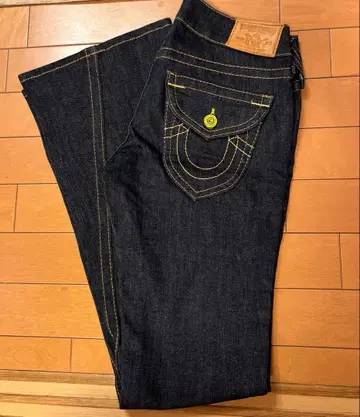 TRUE RELIGION 플레어 데님 26