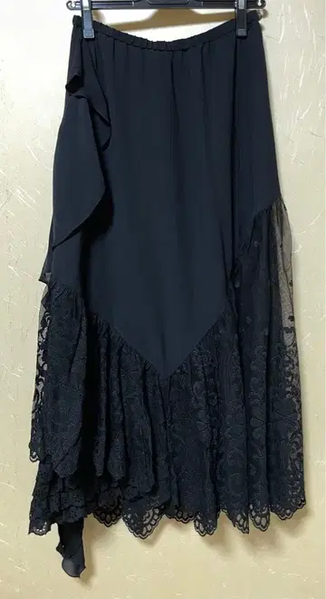 토쿠코 프리미에 볼 엘레강트한 블랙 롱 스커트