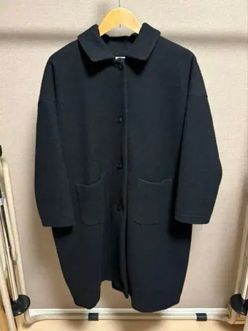 휴일과 시 tandey 블랙 멜톤 코트