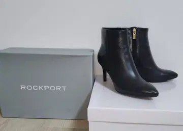 [ROCKPORT] 블랙 미들 부츠 22.5
