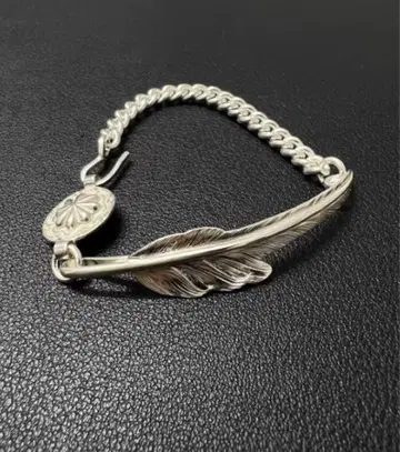 LARRY SMITH KAZEKIRI FEATHER BRACELET