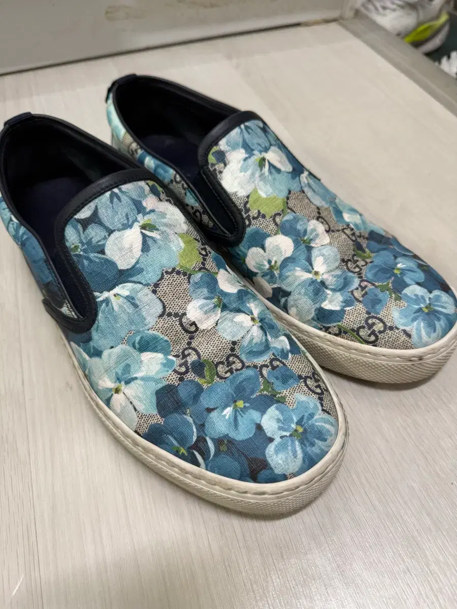 Gucci Bloom Slip-on 280