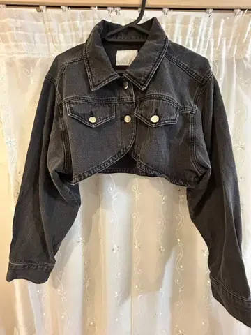 새상품급 시착만 한 상품 HARE 자켓