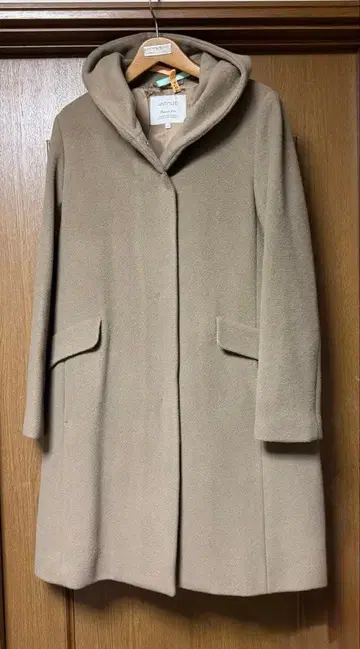UNTITLED Premium Line 후드 부착 코트 사이즈 3