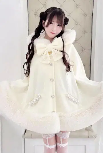 MARS 판초 코트 화이트