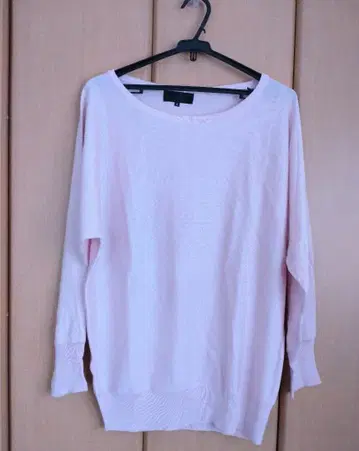 새상품 UNTITLED 핑크 니트 스웨터 사이즈 4