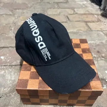 DSQUARED2 블랙 캡