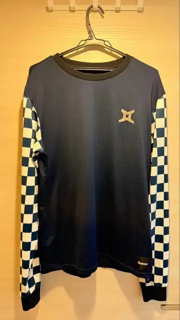 가모아 GAMOA 네이비 긴팔 티셔츠 L