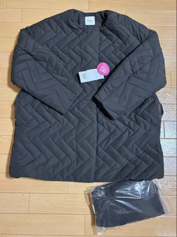 BEAMS HEART / 머플러 포함 퀼팅 미들 코트