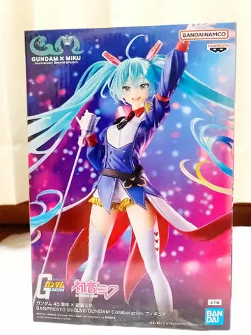 건담 x 하츠네 미쿠 콜라보 피규어