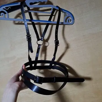 Amavel 인조 가죽 하네스 벨트 블랙