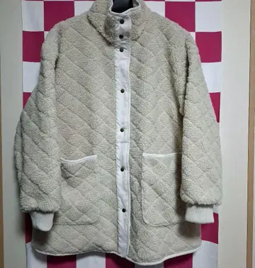 어반 리서치 보아 퀼트 자켓