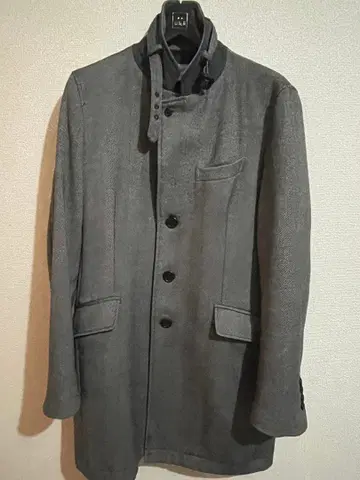 BEAMS HEART 그레이 체스터 코트