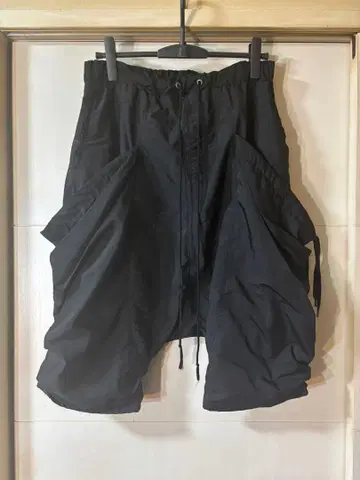 ARMY OF ME 블랙 사루엘 팬츠