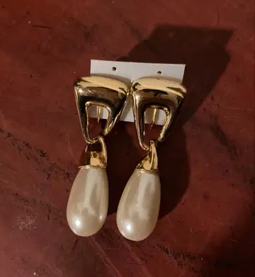 영국의 빈티지 귀찌