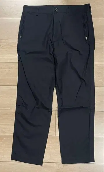 투모로우랜드 BLUE WORK 블랙 팬츠