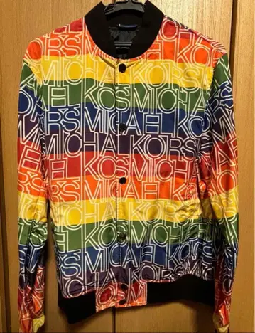 마이클코어스 Rainbow Logo Bomber Jacket!