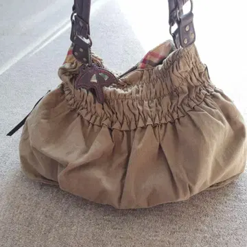 아놀드 파머 올리브 그린 개더 숄더백