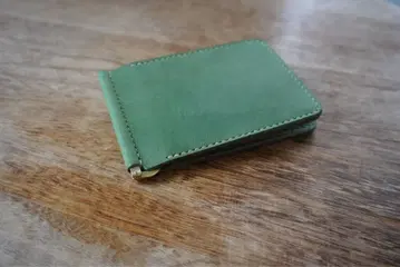 머니클립 고급 이탈리아 가죽 새싹색 손바느질 가죽 지갑 경년 변화
