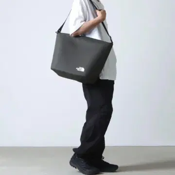 미사용 새상품 THE NORTH FACE 필덴스 에어컨 숄더백