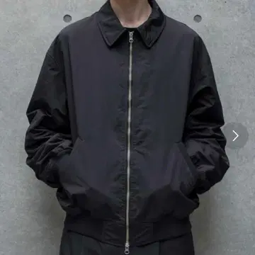 몽키 타임 유나이티드 애로우즈 블랙 점퍼