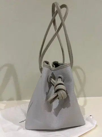 VASIC x TOMORROWLAND BOND MINI 아이보리